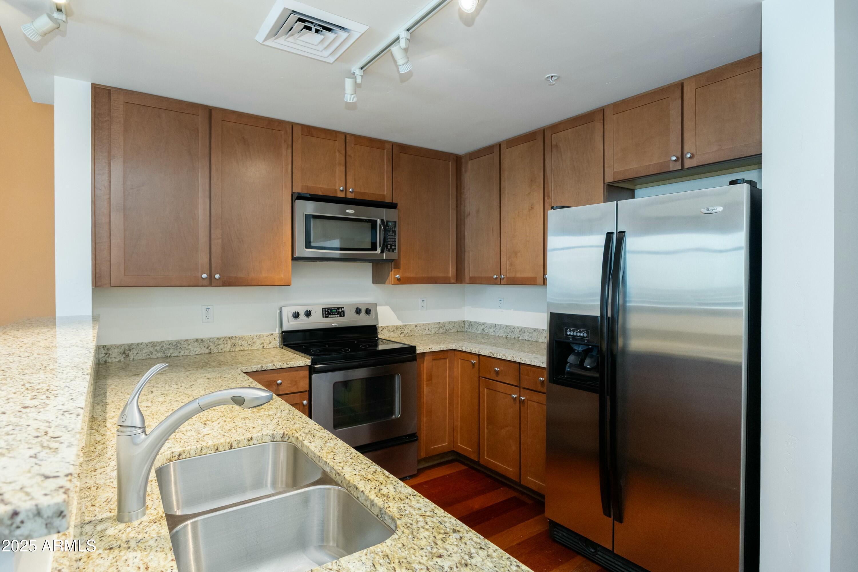 310 South 4th Street, Unit 1407 Phoenix, AZ 85004 - Photo 13 of 45 tempImageWedhHz