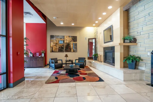 $367,900 | 310 South 4th Street, Unit 1407, Phoenix, AZ 85004