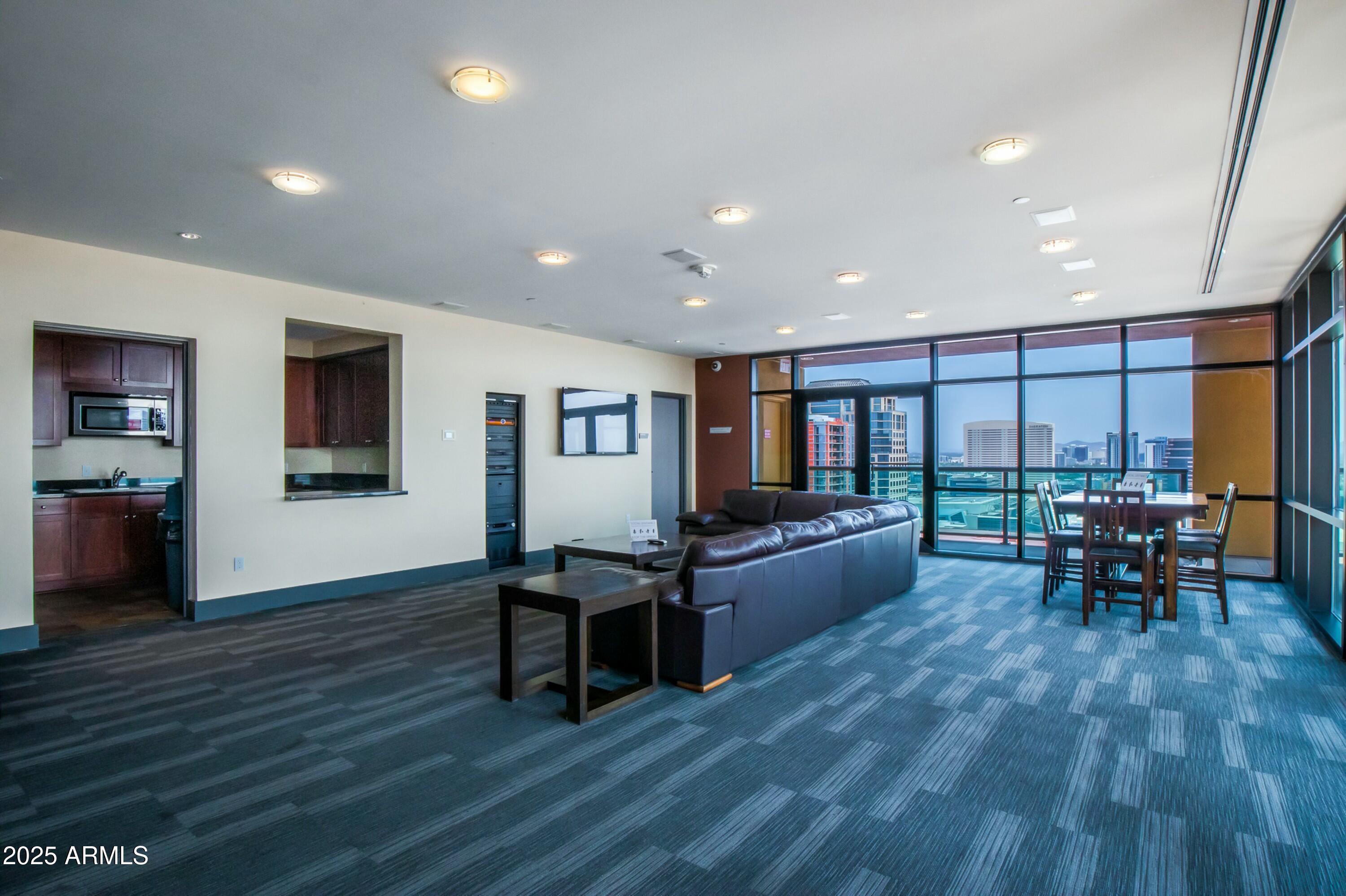 310 South 4th Street, Unit 1407 Phoenix, AZ 85004 - Photo 33 of 45 tempImagegwxbq7