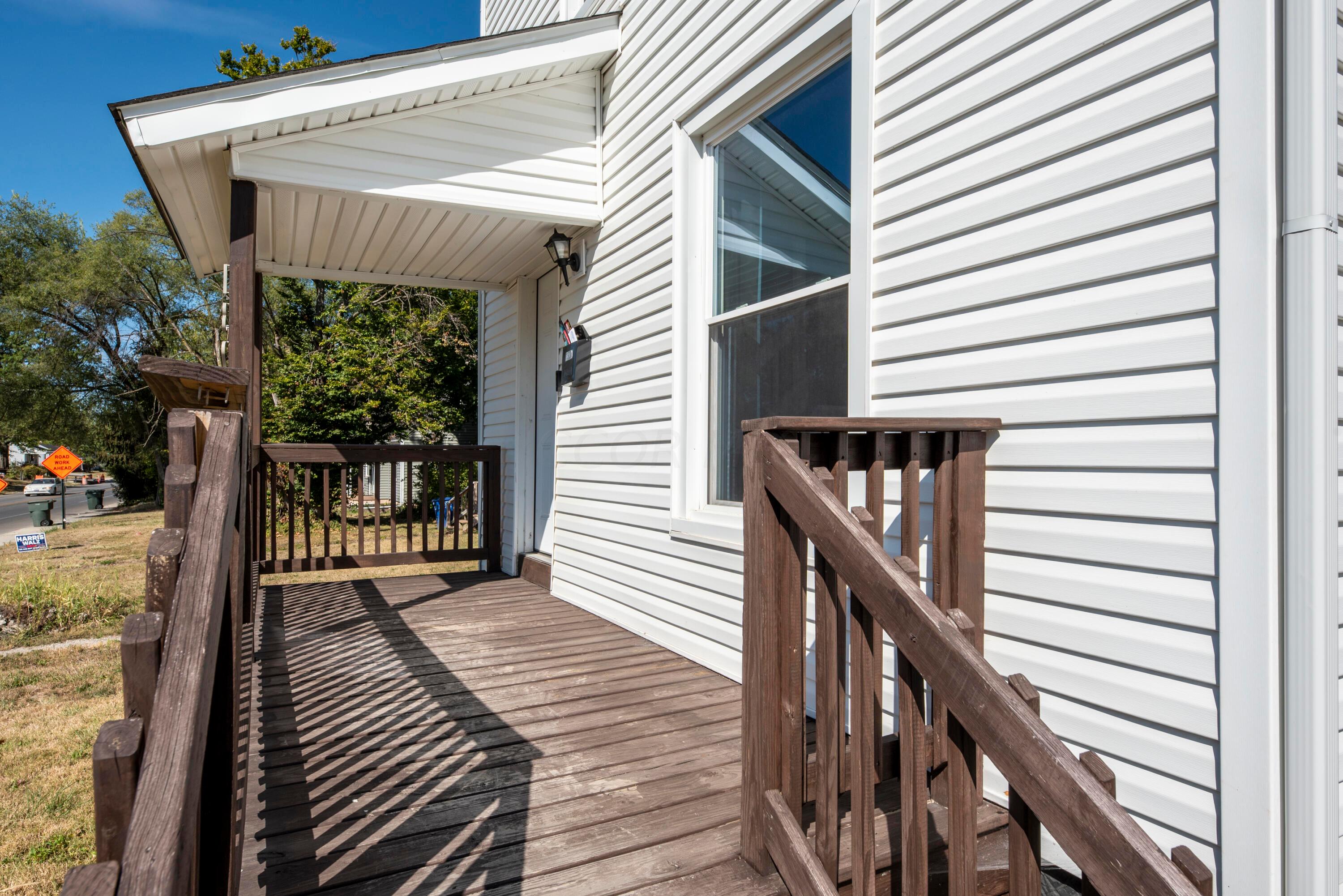 1320 East Weber Road Columbus, OH 43224 - Photo 3 of 42 MAR_1334