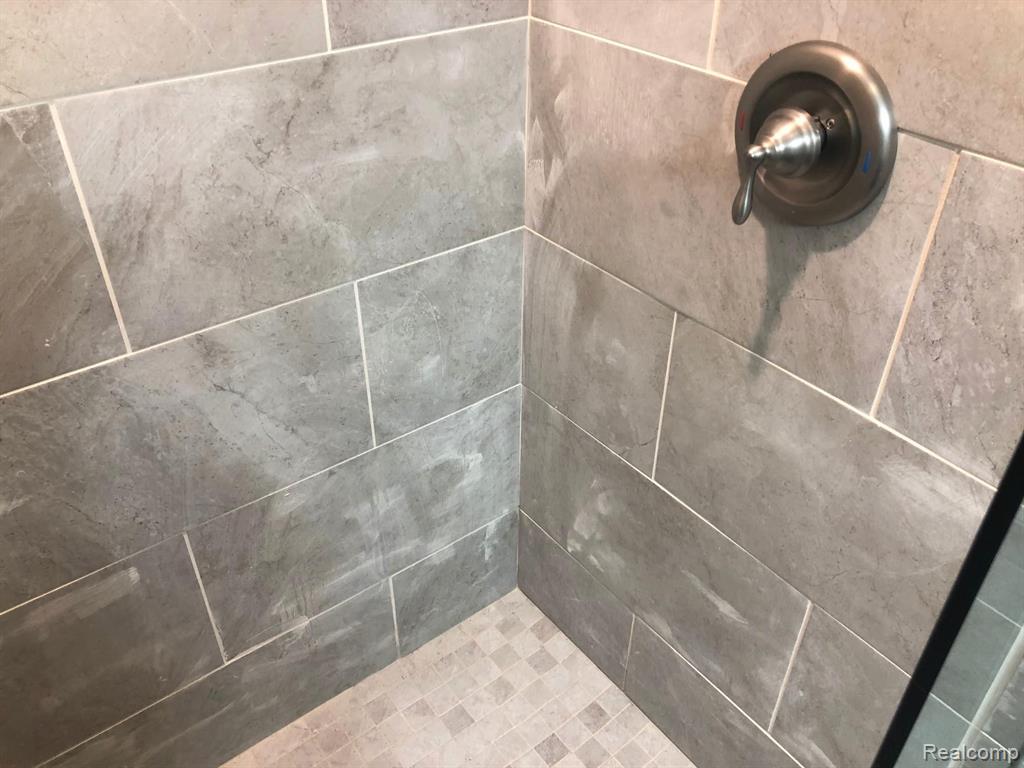 1601 Ridge Road Highland, MI 48356 - Photo 39 of 50 Gallery Image 39