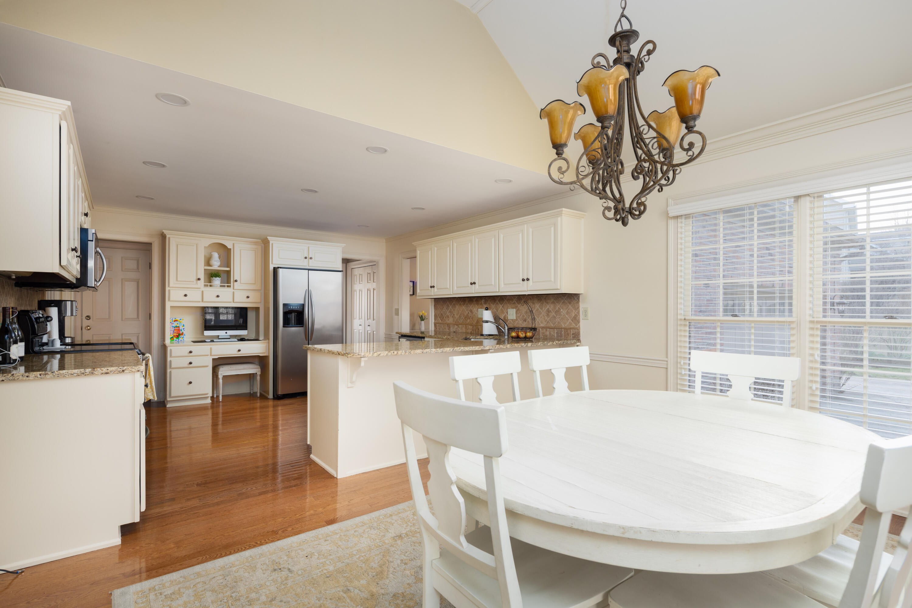 2217 Vinewood Road Lexington, KY 40515 - Photo 11 of 38 Kitchen (5 of 5)