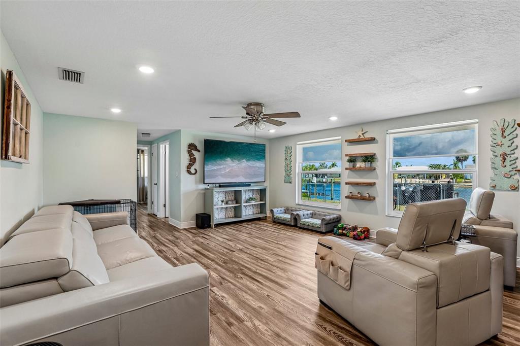 801 Flamingo Drive Apollo Beach, FL 33572 - Photo 22 of 77