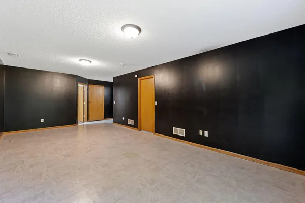 $260,000 | 6314 Cavell Court, Brooklyn Park, MN 55428