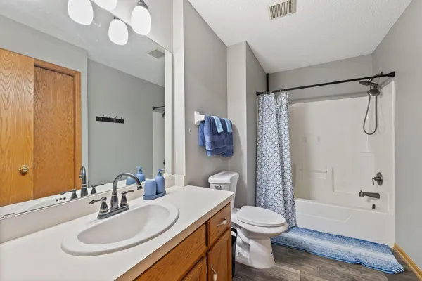 $260,000 | 6314 Cavell Court, Brooklyn Park, MN 55428