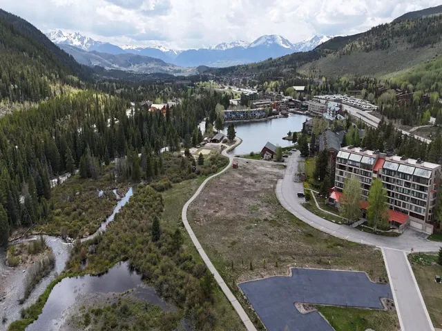 $950,000 | 75 Clearwater Way, Unit 302, Keystone, CO 80435