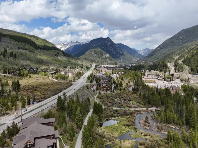 $950,000 | 75 Clearwater Way, Unit 302, Keystone, CO 80435