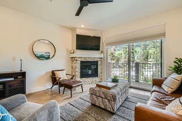 $950,000 | 75 Clearwater Way, Unit 302, Keystone, CO 80435