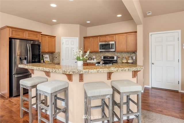 $1,030,000 | 12909 Northeast 197th Place, Woodinville, WA 98072