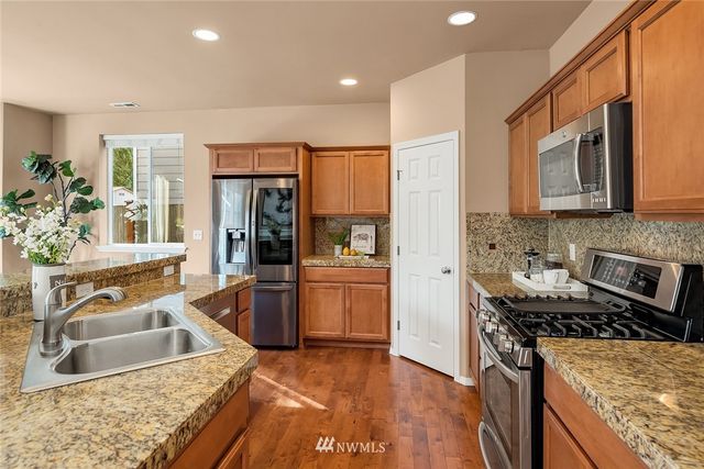 $1,030,000 | 12909 Northeast 197th Place, Woodinville, WA 98072