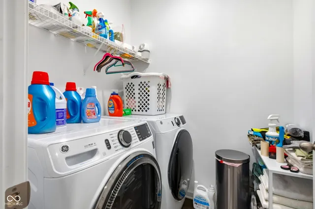 $369,500 | 3809 South Woodfield Drive, New Palestine, IN 46163