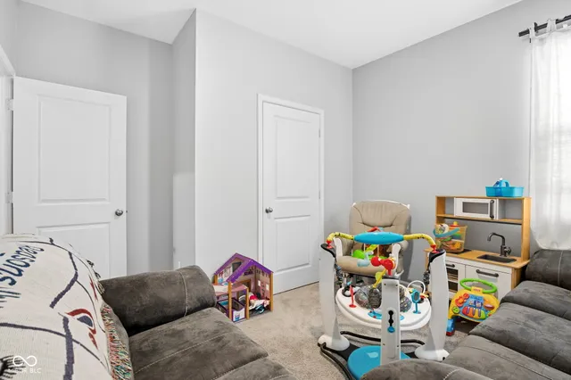 $369,500 | 3809 South Woodfield Drive, New Palestine, IN 46163