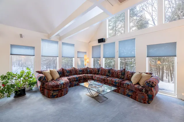 $750,000 | 490 Meredith Center Road, Laconia, NH 03246