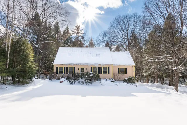 $750,000 | 490 Meredith Center Road, Laconia, NH 03246