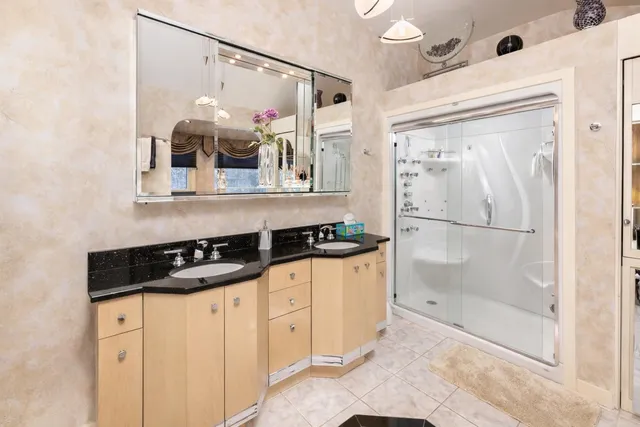 $750,000 | 490 Meredith Center Road, Laconia, NH 03246