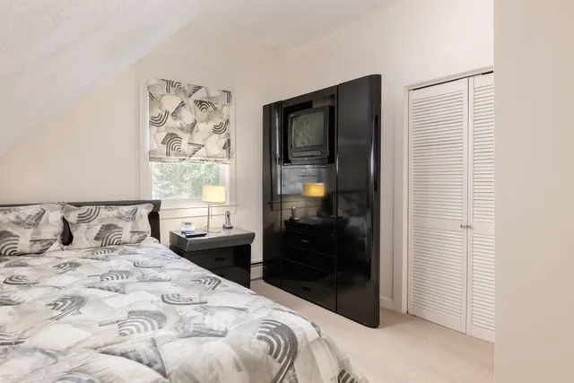 $750,000 | 490 Meredith Center Road, Laconia, NH 03246