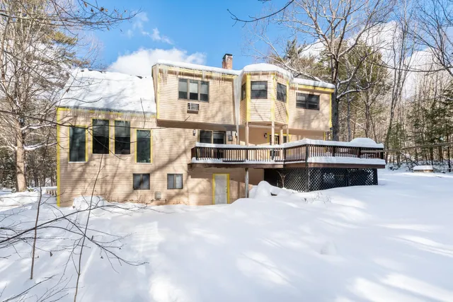 $750,000 | 490 Meredith Center Road, Laconia, NH 03246