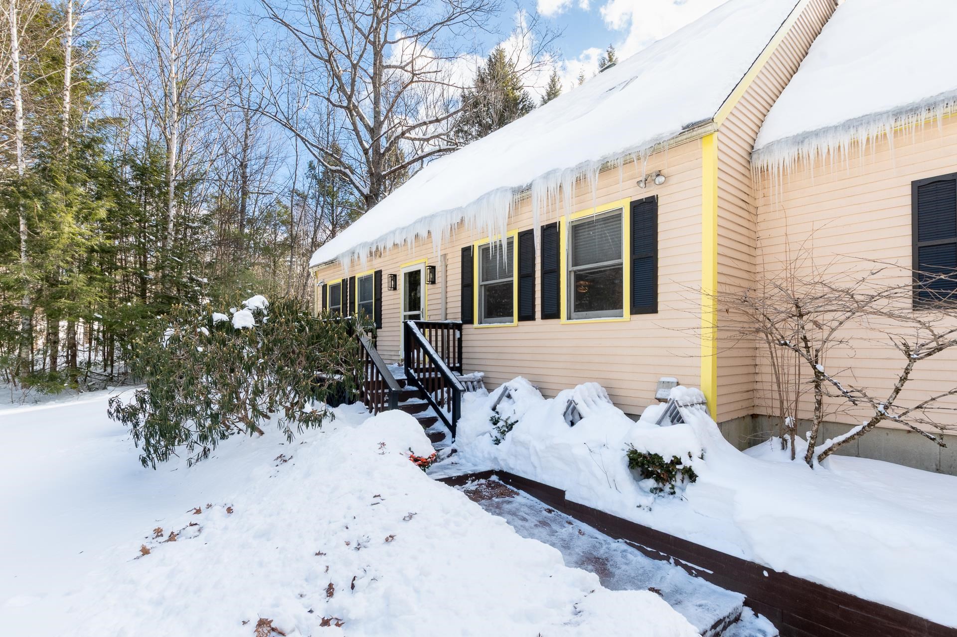 490 Meredith Center Road Laconia, NH 03246 - Photo 35 of 44