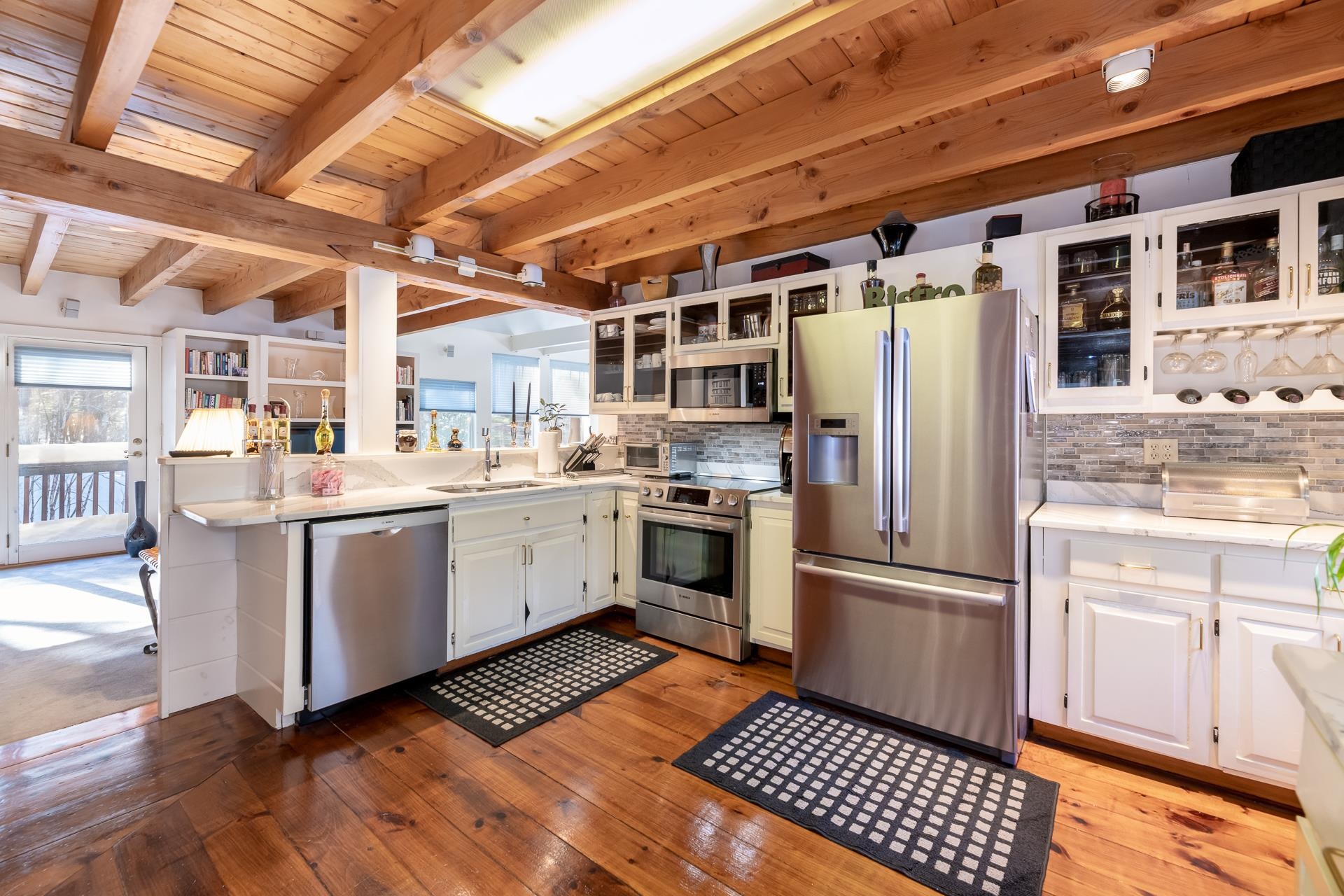 490 Meredith Center Road Laconia, NH 03246 - Photo 5 of 44