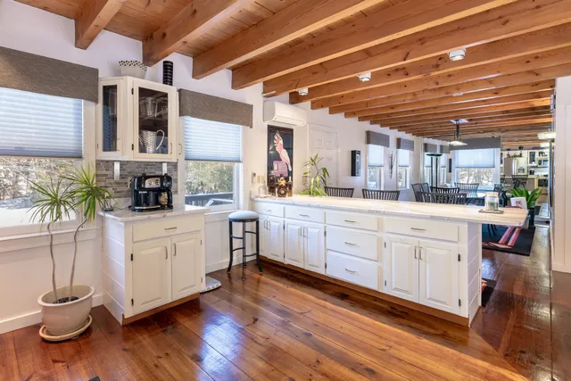 $750,000 | 490 Meredith Center Road, Laconia, NH 03246