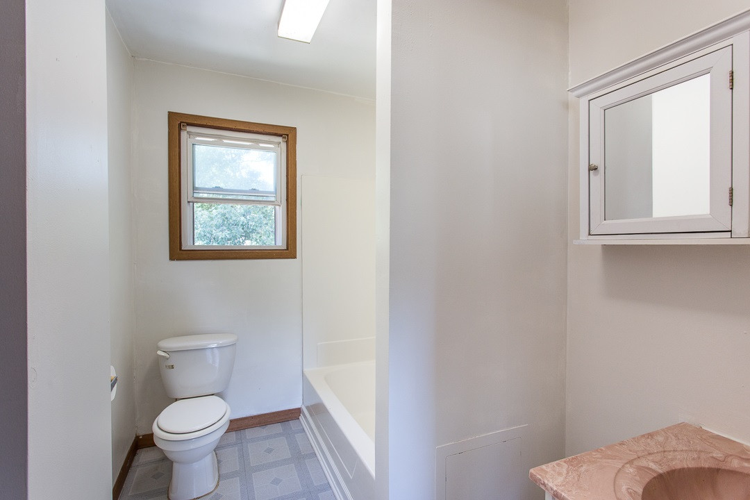 1493 Falahee Road Jackson, MI 49203 - Photo 14 of 32 Photo 14