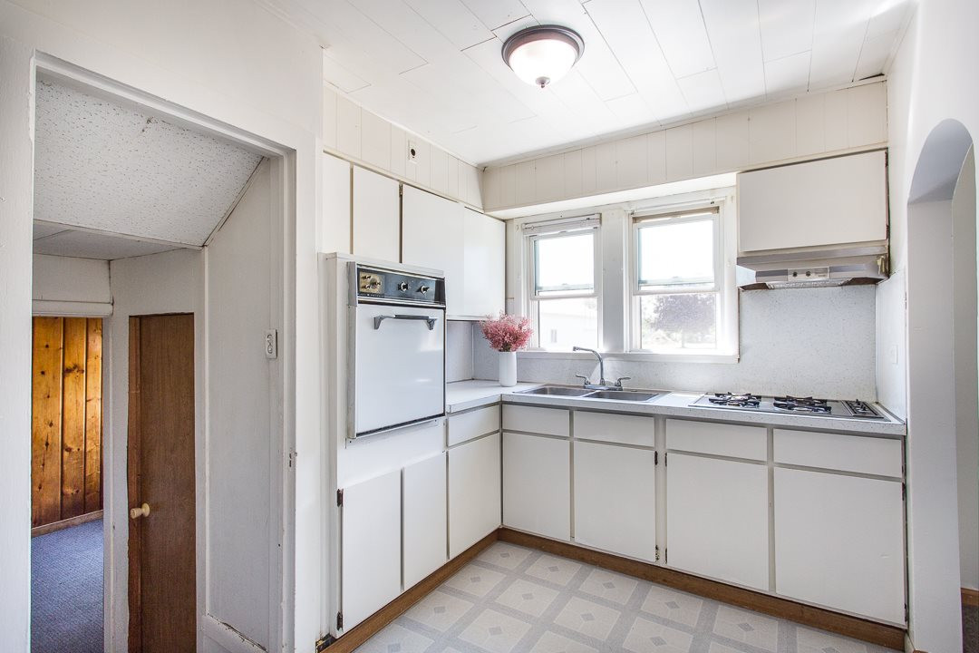 1493 Falahee Road Jackson, MI 49203 - Photo 2 of 32 Photo 2