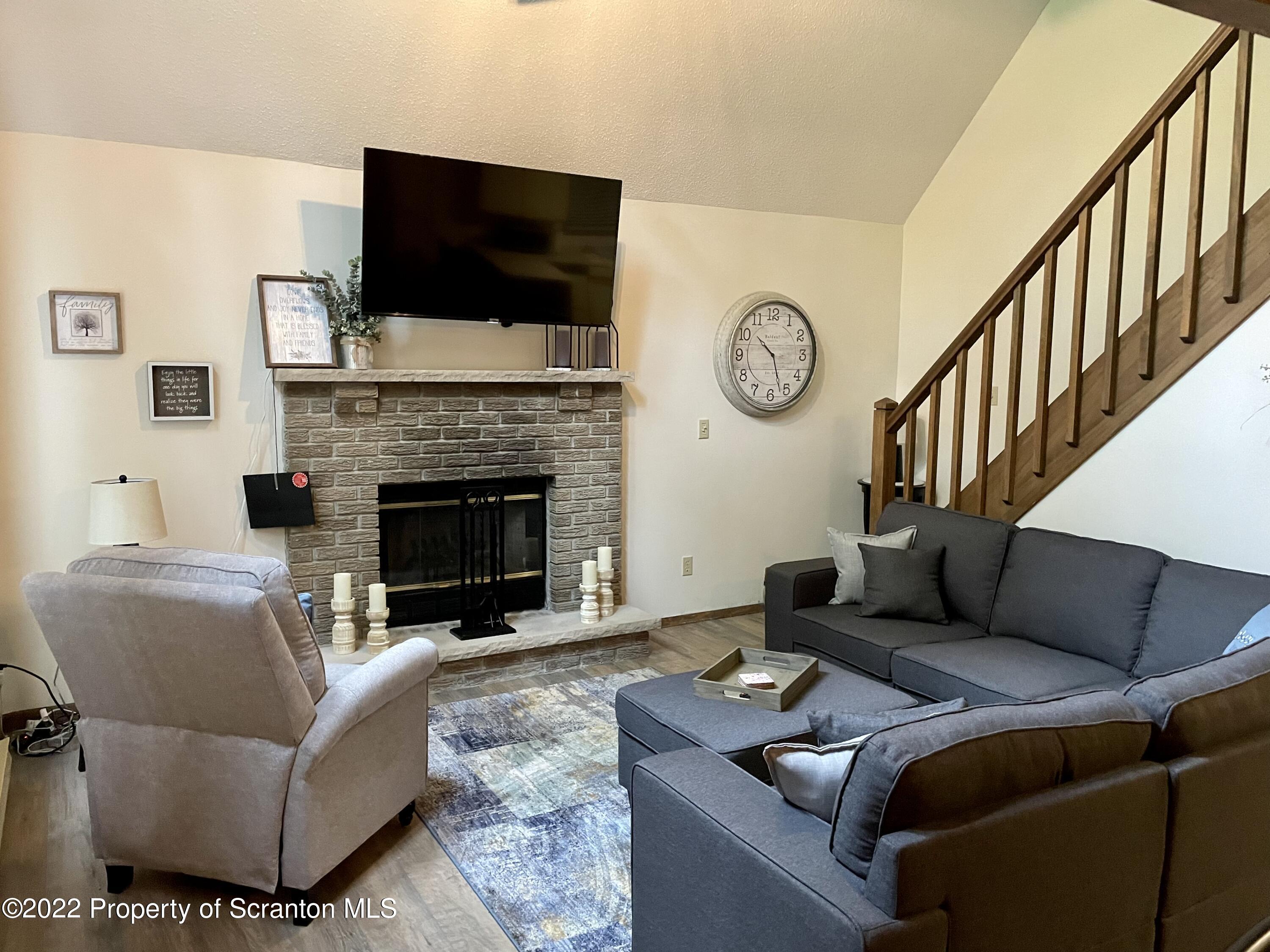 134 Ridgewood Circle, Unit 18436 Lake Ariel, PA 18436 - Photo 8 of 23 Living Room