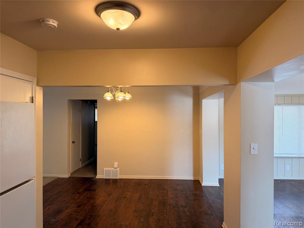 1010 North Adams Road Rochester, MI 48306 - Photo 7 of 29