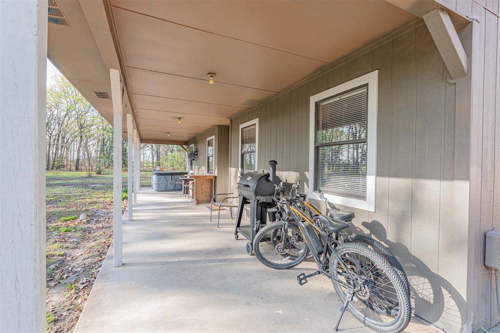 201 County Road 1399 Point, TX 75472 - Photo 20 of 39