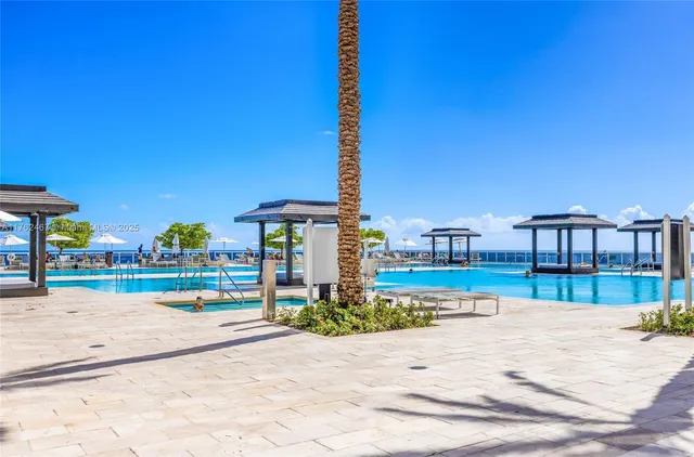 $5,000 | 1830 South Ocean Drive, Unit 2609, Hallandale Beach, FL 33009