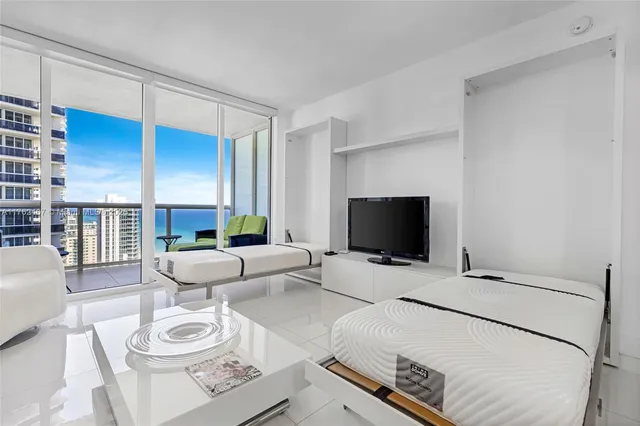 $5,000 | 1830 South Ocean Drive, Unit 2609, Hallandale Beach, FL 33009
