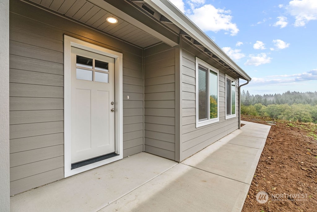116 Sunny Basin Road Castle Rock, WA 98611 - Photo 3 of 28 Gallery Image 3