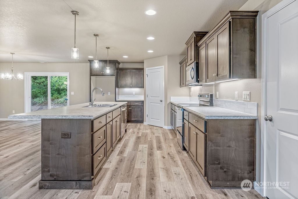 116 Sunny Basin Road Castle Rock, WA 98611 - Photo 4 of 28 Gallery Image 4
