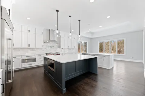 $3,750,000 | 1959 Windridge Drive, Lake Forest, IL 60045