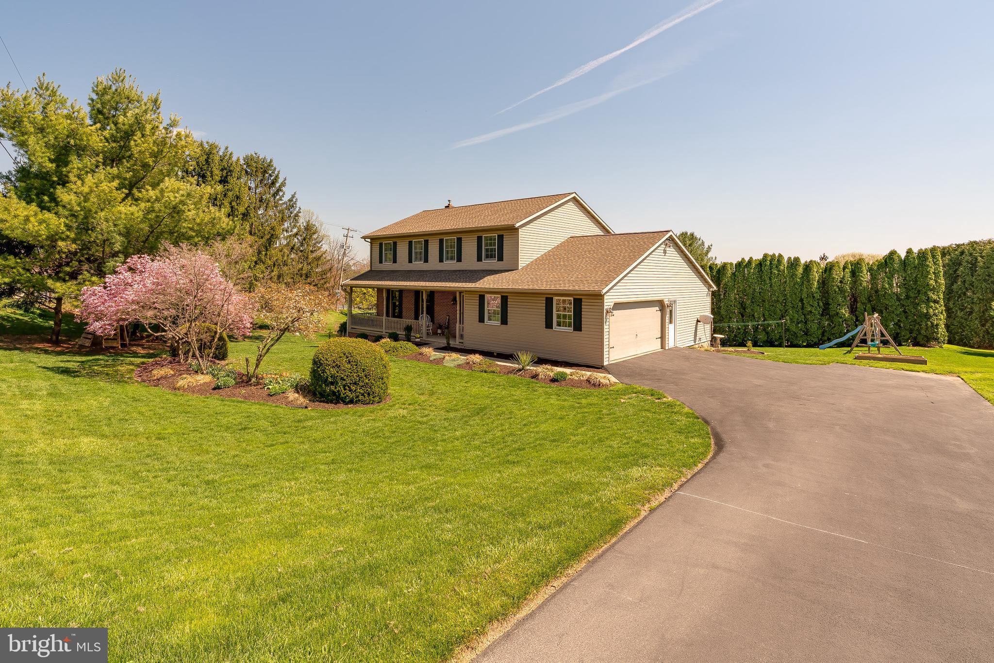 806 East Brubaker Valley Road Lititz, PA 17543 - Photo 1 of 40
