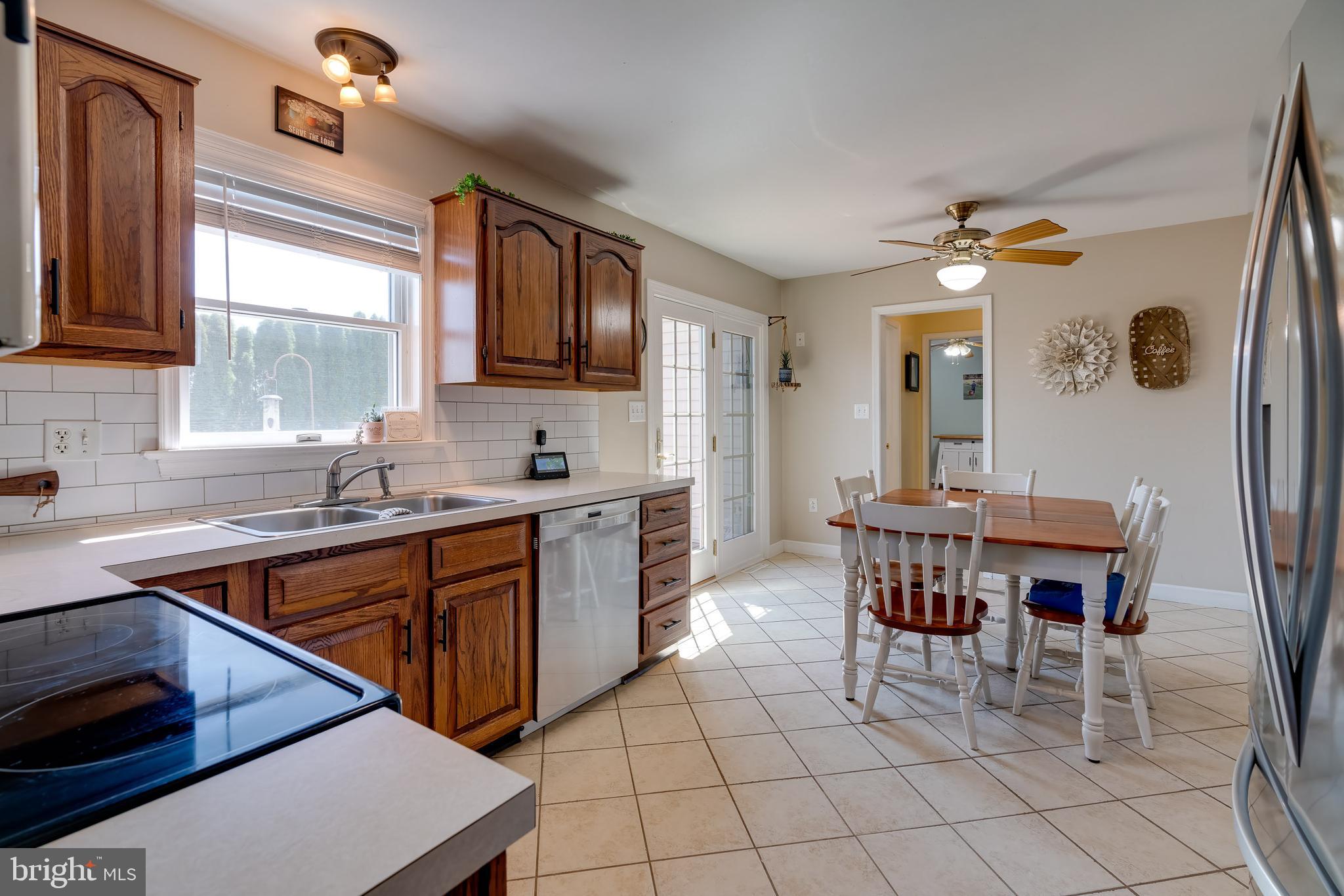 806 East Brubaker Valley Road Lititz, PA 17543 - Photo 12 of 40