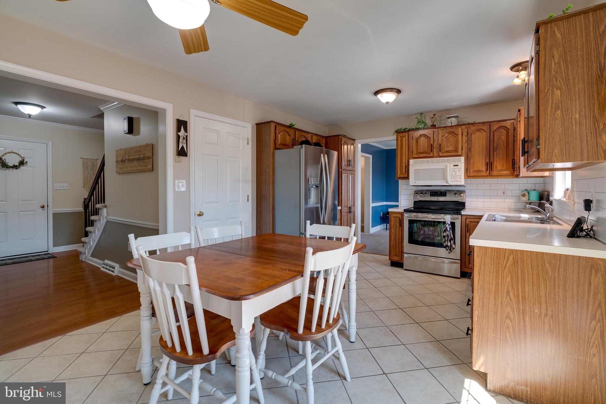 806 East Brubaker Valley Road Lititz, PA 17543 - Photo 9 of 40