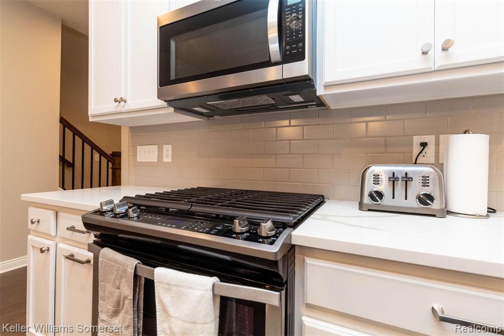 2854 Prairie View Road Ann Arbor, MI 48108 - Photo 15 of 48