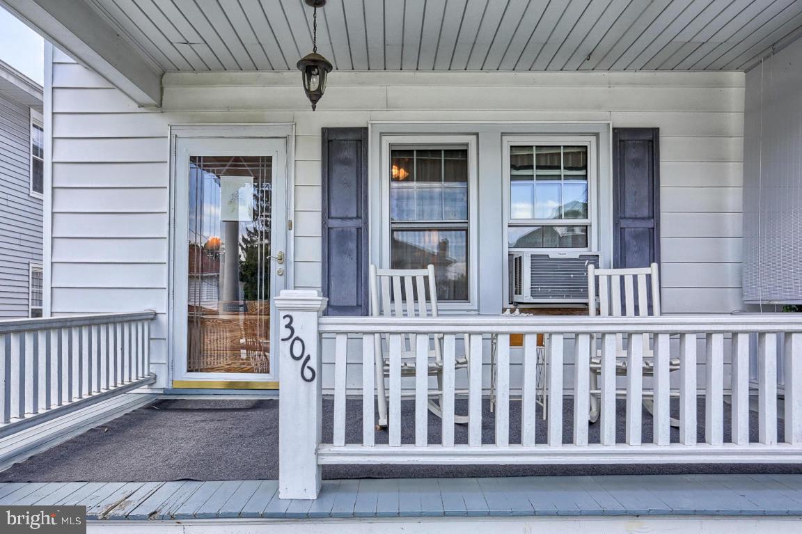 306 East New Street Lititz, PA 17543 - Photo 5 of 31 a front view of a house with a porch