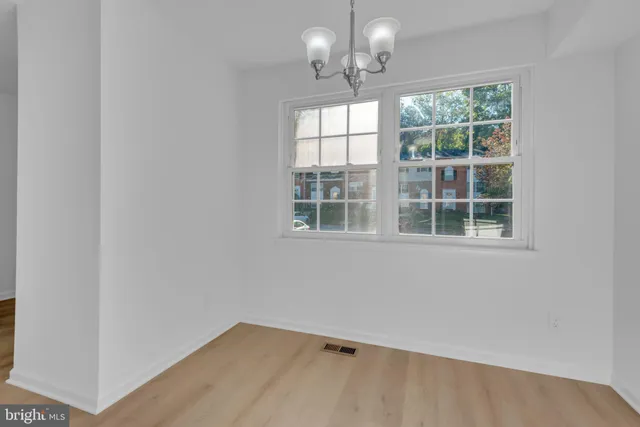 $2,950 | 4 Summit Green Court, Cockeysville, MD 21030