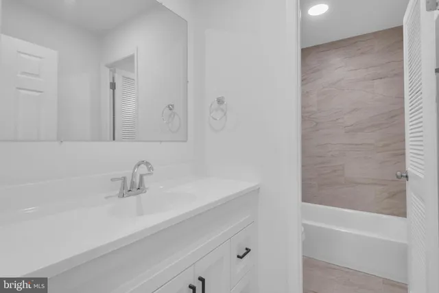 $2,950 | 4 Summit Green Court, Cockeysville, MD 21030