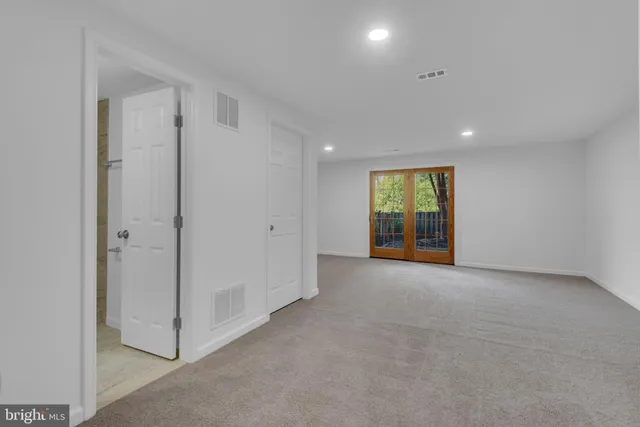 $2,950 | 4 Summit Green Court, Cockeysville, MD 21030