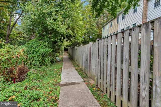 $2,950 | 4 Summit Green Court, Cockeysville, MD 21030