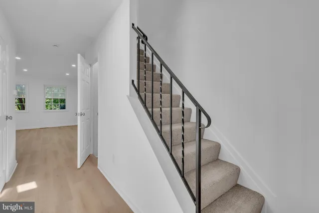 $2,950 | 4 Summit Green Court, Cockeysville, MD 21030