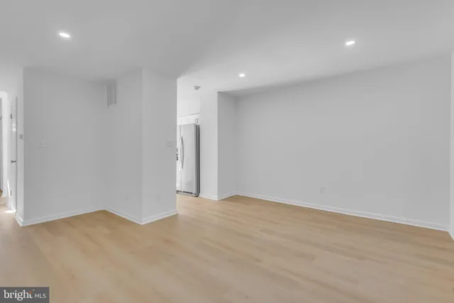 $2,950 | 4 Summit Green Court, Cockeysville, MD 21030