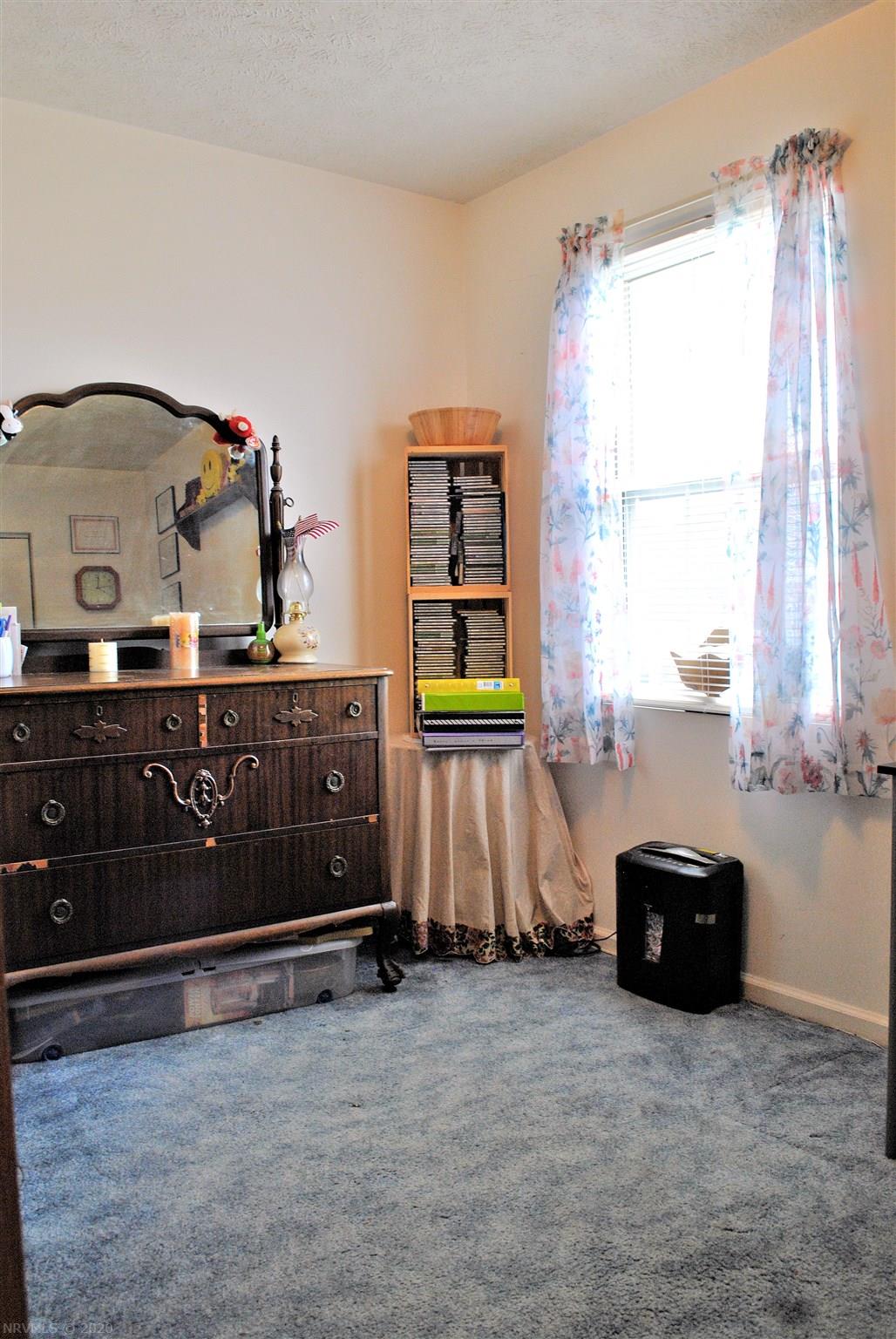 7669 Brooklyn Road Radford, VA 24141 - Photo 15 of 26 Gallery Image 15