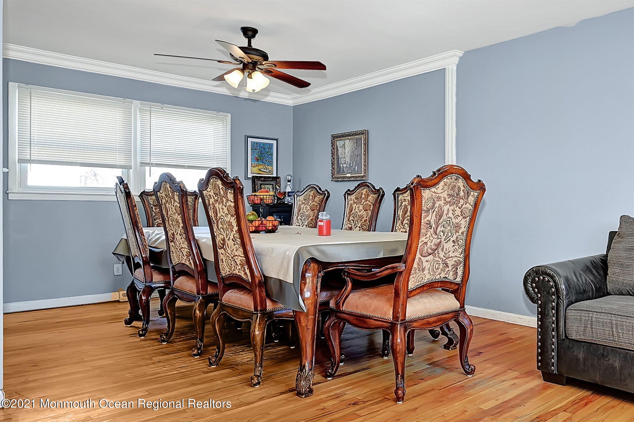 115 Old Queens Boulevard Manalapan, NJ 07726 - Photo 6 of 28 06-Dining
