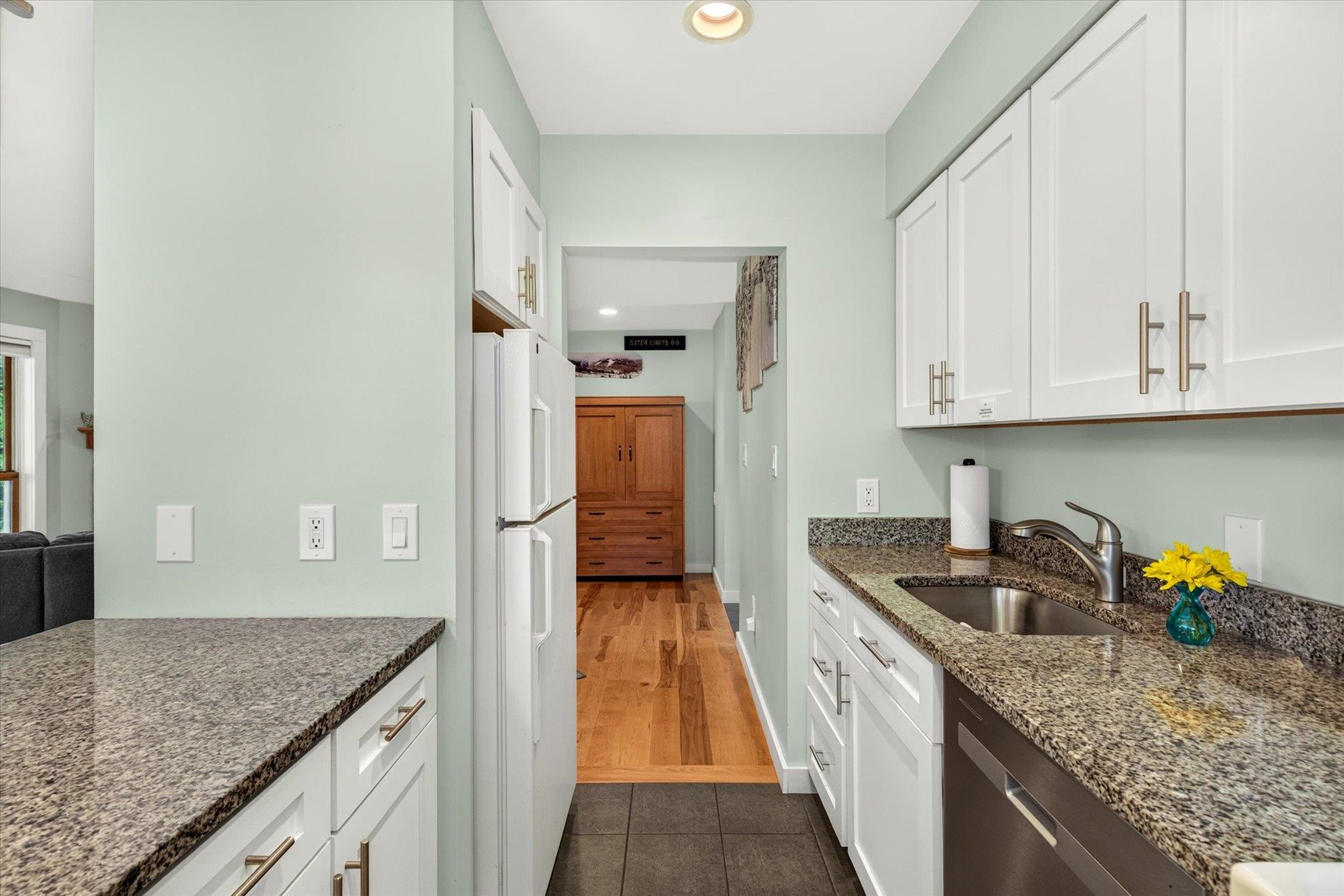 530 East Mountain Road, Unit 63 Killington, VT 05751 - Photo 13 of 27 Gallery Image 13