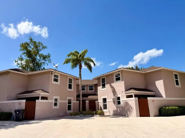 $2,050,000 | 1031 Goldenrod Road, Wellington, FL 33414