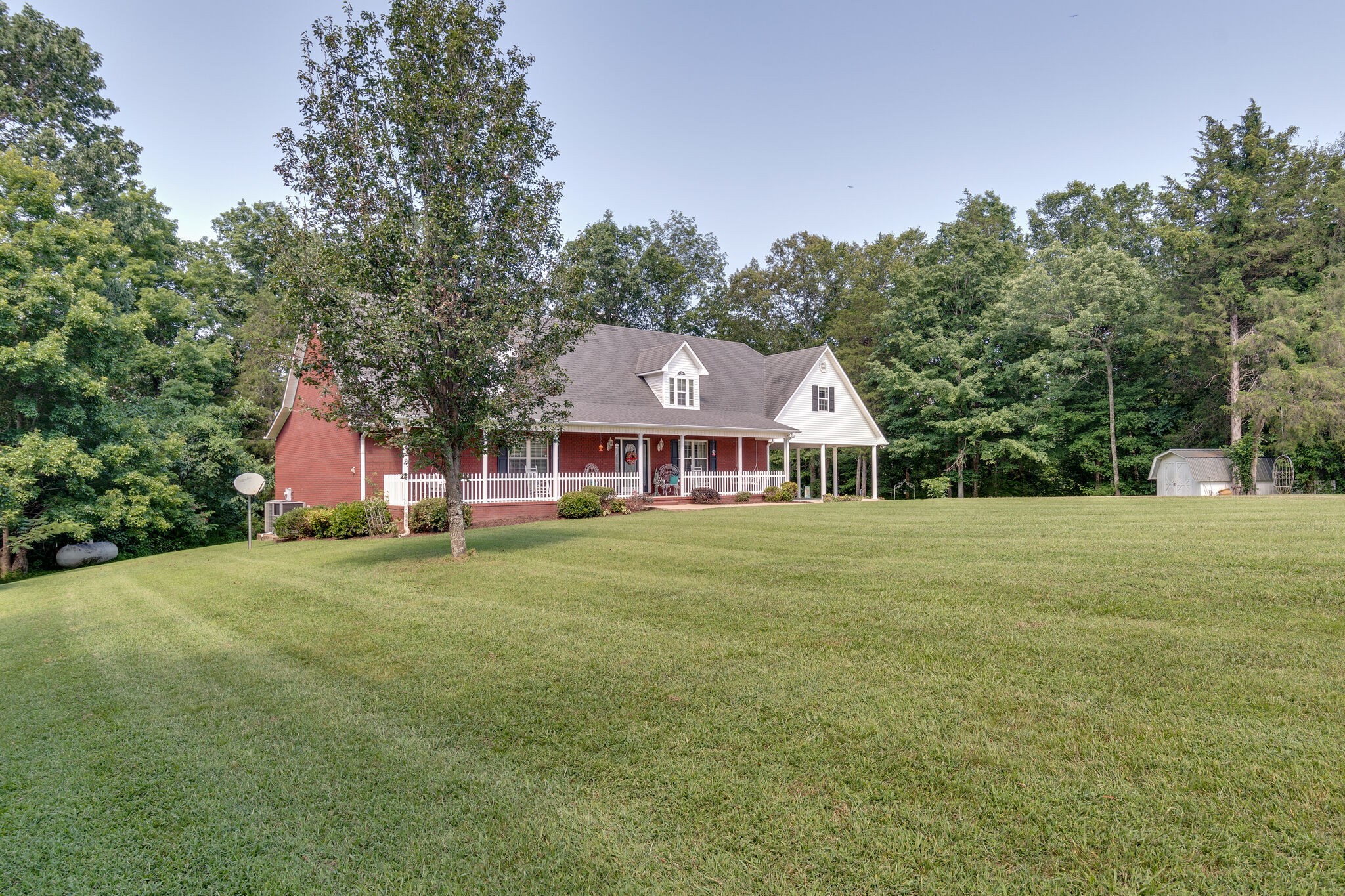 183 Salem Road Hohenwald, TN 38462 - Photo 2 of 40 Gallery Image 2